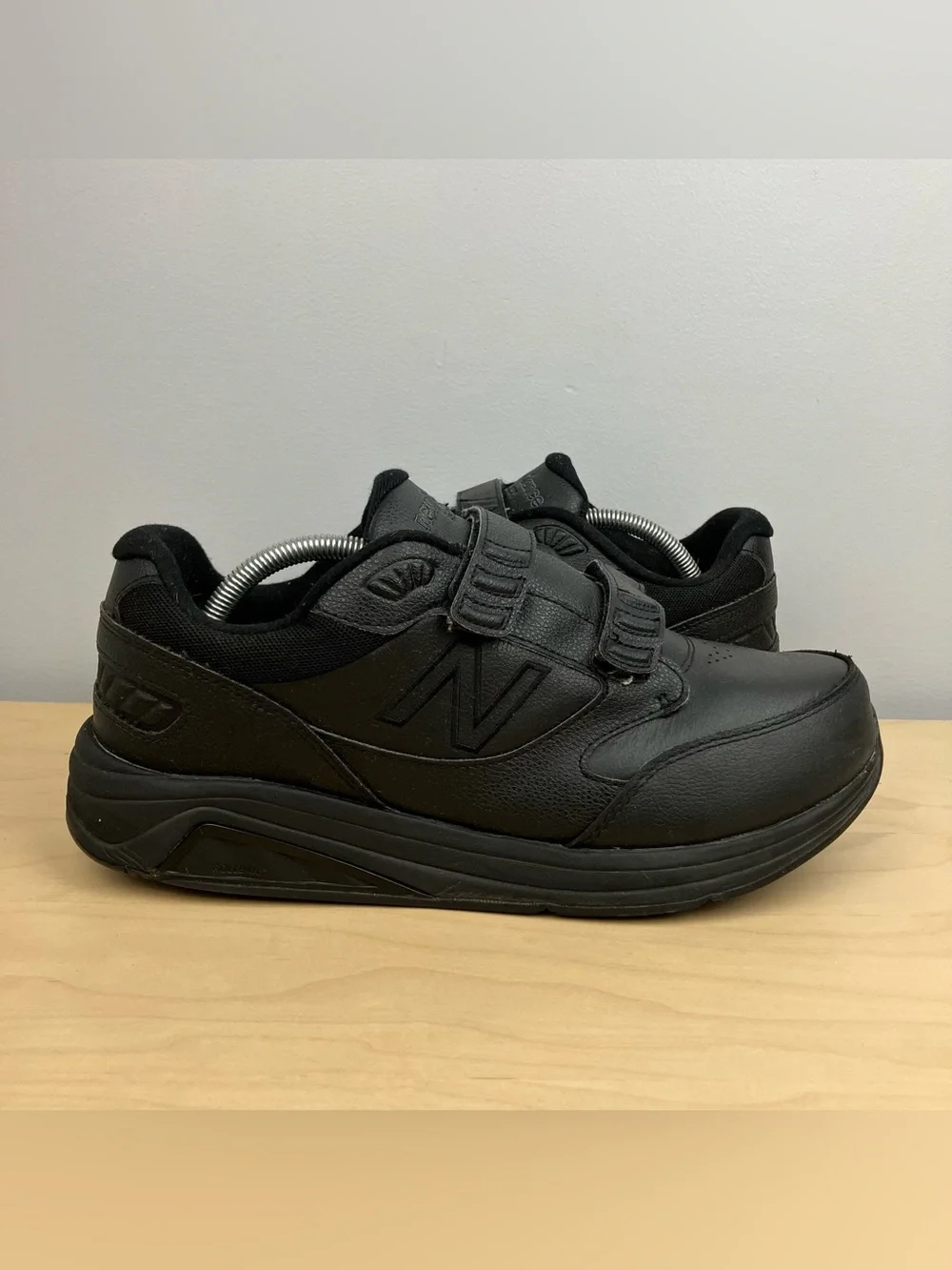New Balance Men’s Size 9.5 6E (Extra Wide) 928v3 Black Leather Walking Shoes